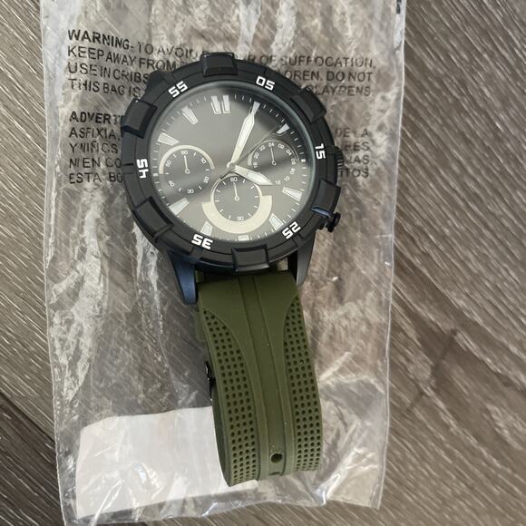 Brand New Men's Chronograph Watch On Army Color Olive Green - Picture 4 of 6